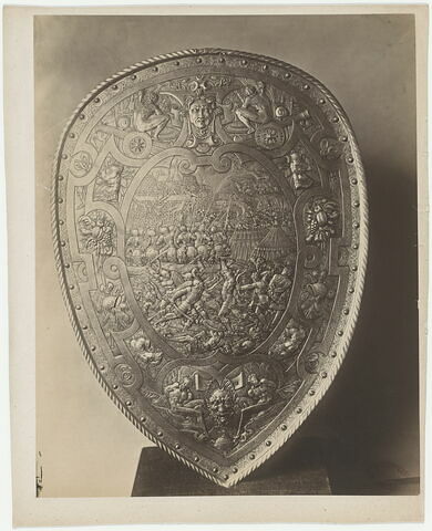 Ecu d'Henri II, image 8/8