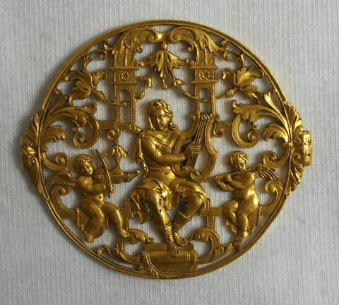 Coq de montre représentant Apollon
