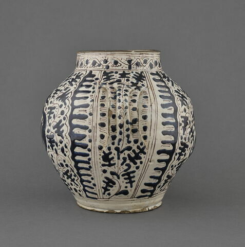 Pot ovoïde à deux petites anses plates, image 2/6