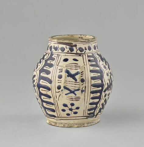 Petit pot à deux anses, image 4/11
