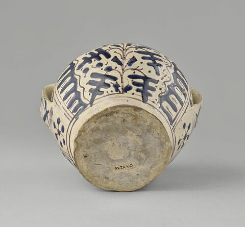 Petit pot à deux anses, image 6/11