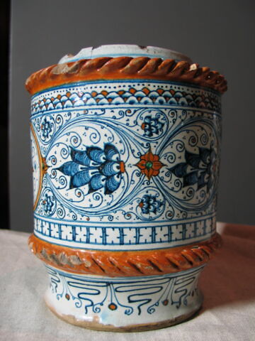 Albarello : armoiries des Doria, image 7/11