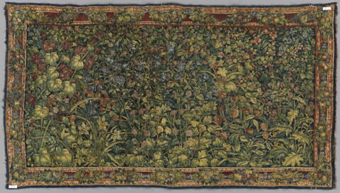 Verdure à fleurs et feuillages, d’une tenture de six pièces