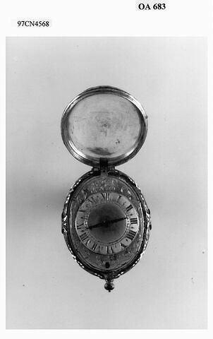 Montre ovale à plaques et côtés en émaux cloisonnés polychromes, image 2/8
