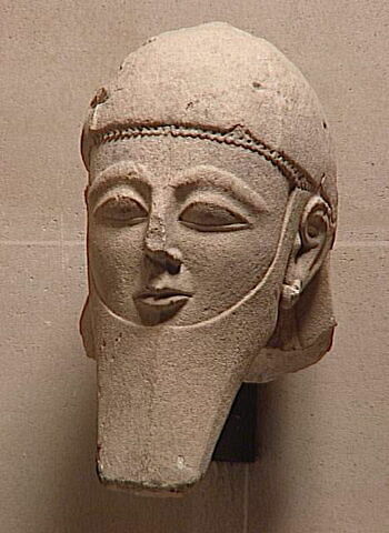 statue