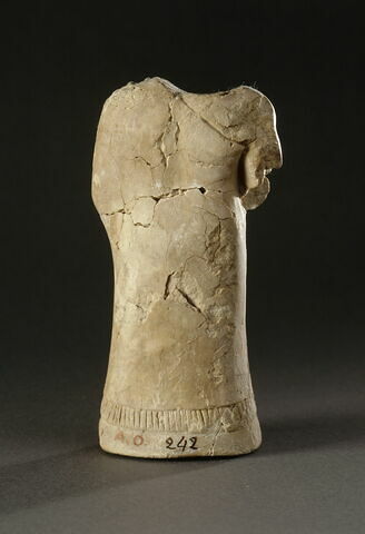 statue, image 2/3