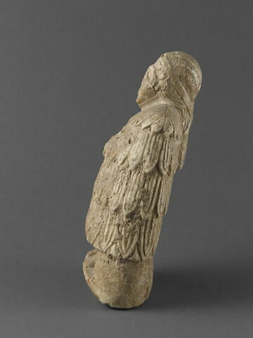 statue, image 2/6