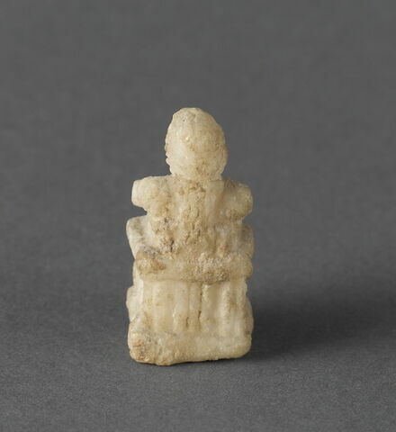 statue, image 2/7