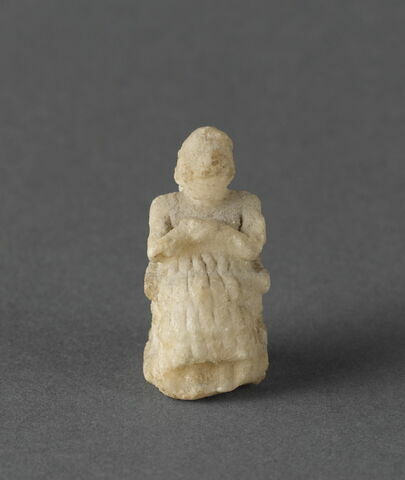statue, image 3/7