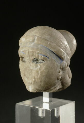 statue, image 3/7