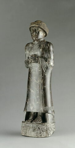 statue, image 3/5
