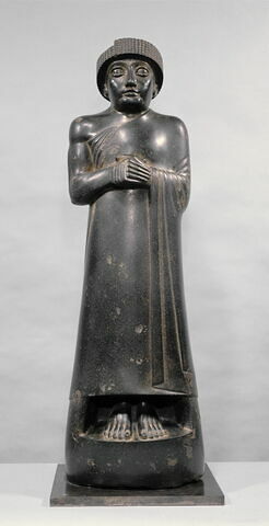 statue, image 7/7