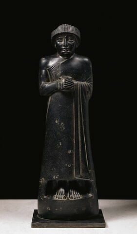 statue, image 6/7