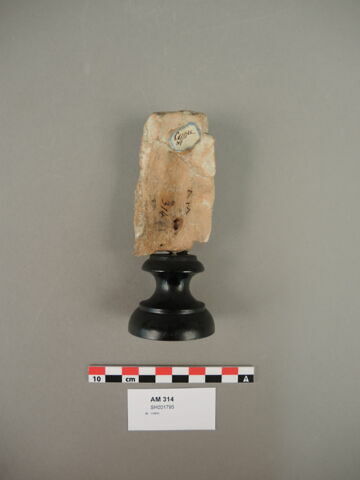 figurine, image 2/3