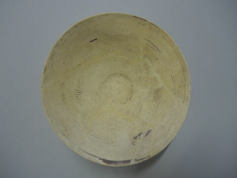 vase, image 3/10