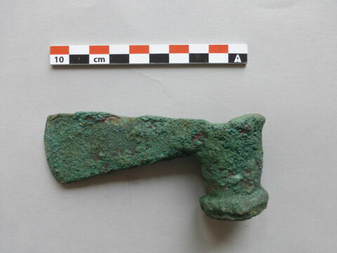 hache, image 2/2