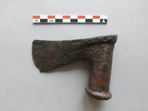 hache, image 2/2