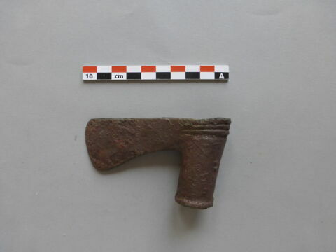 hache, image 2/2