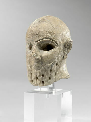 statue, image 11/19