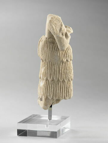 statue, image 7/16