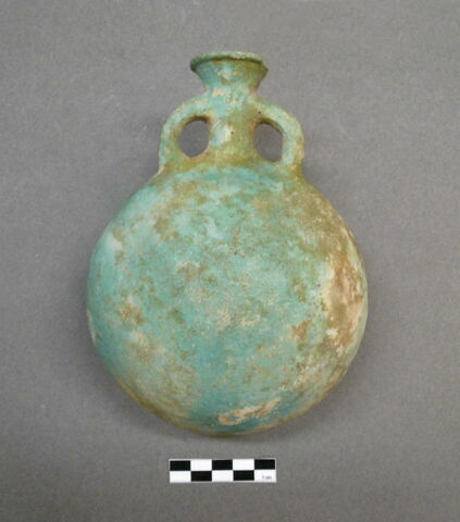 vase, image 3/3
