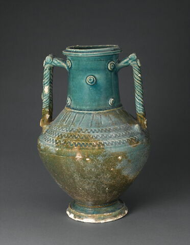 vase, image 2/2