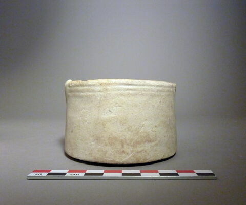 vase, image 2/2
