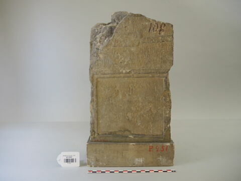 stèle, image 2/2