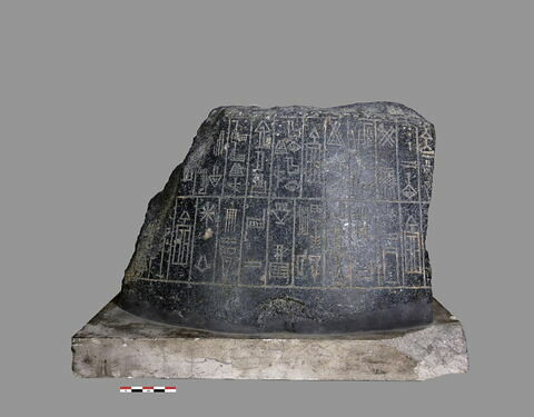 statue, image 5/11