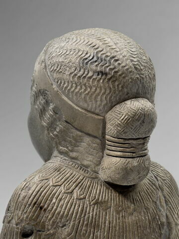 statue, image 7/7