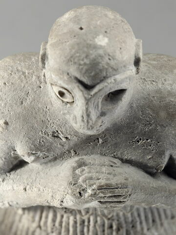statue, image 7/15