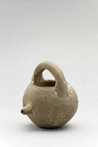 vase, image 2/3