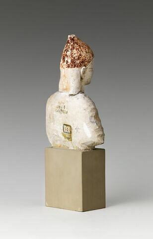statue, image 3/7