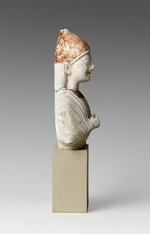 statue, image 4/7