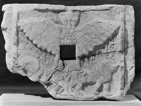 relief perforé, image 2/2