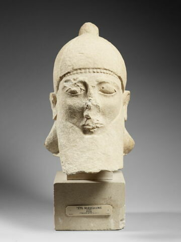 statue, image 2/6