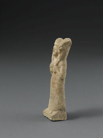 statue, image 3/3
