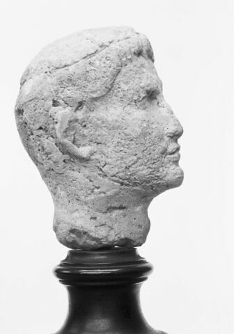 statue, image 8/9