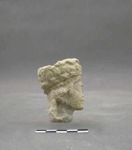 statue, image 2/2