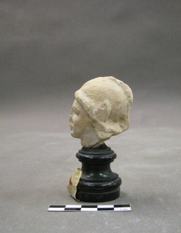 statue, image 2/3