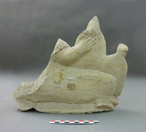 statue, image 2/2