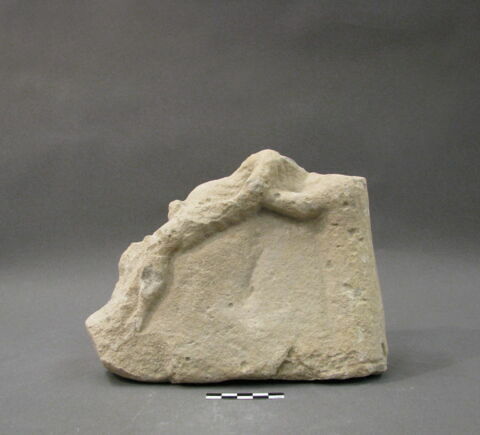 statue, image 3/3