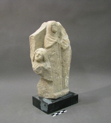 statue, image 2/4