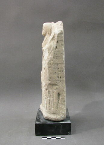 statue, image 3/4