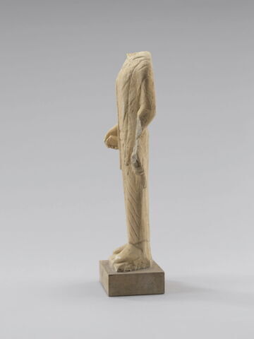 statue, image 3/4