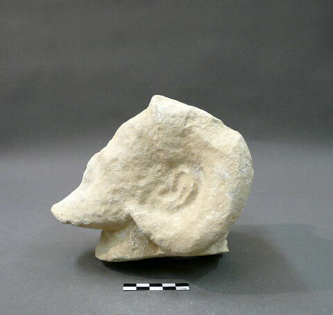 statue, image 2/3