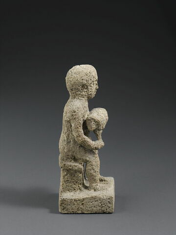 statue, image 4/4