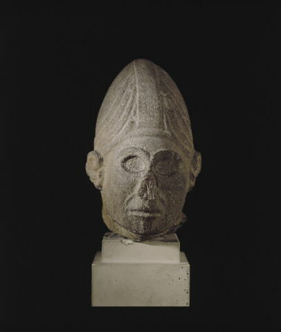 statue, image 11/11