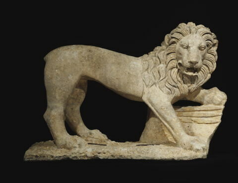 statue, image 9/9