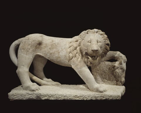 statue, image 9/9